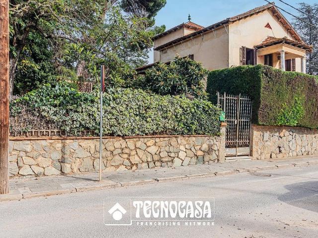 Chalet en venta en Sant Cugat del Vallès, de 110 m² 5 habitaciones por 671.000