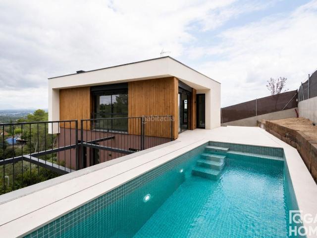 Chalet en venta en Sant Cugat del Vallès, La Floresta. Obra nueva de alta Eficiencia Energética en la Floresta. Chalets Sant Cugat del.
