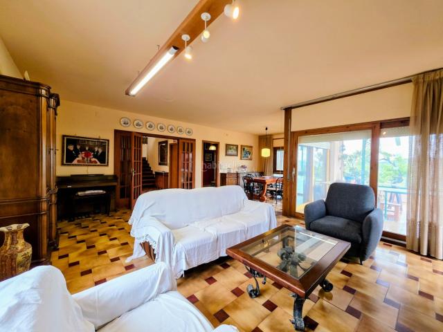 Chalet en venta en Sant Cugat Sesgarrigues. ¡Descubre tu nuevo hogar en esta espectacular casa independiente construida en 1985!. Chalets Sant Cugat.