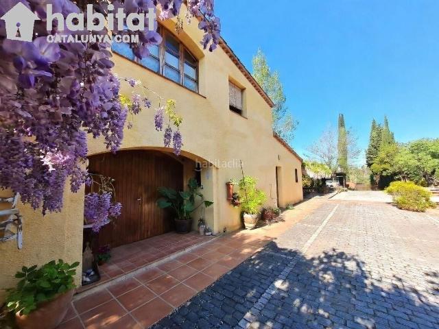 Chalet en venta en Sant Esteve Sesrovires. Exclusiva Masía con Piscina y Amplia Parcela Llana en Sant Esteve de Sesrovires. Una propiedad extraordinaria donde el estilo, la. Chalets Sant Esteve.