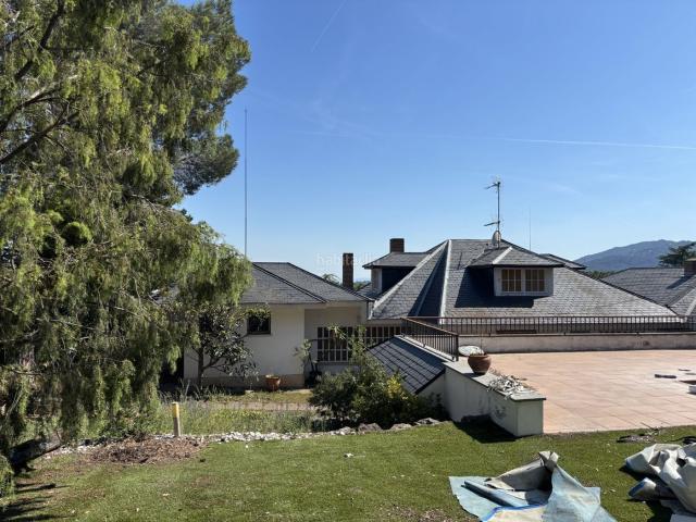 Chalet en venta en Sant Feliu de Codines. OPORTUNIDAD Chalet de lujo. Chalets Sant Feliu de.