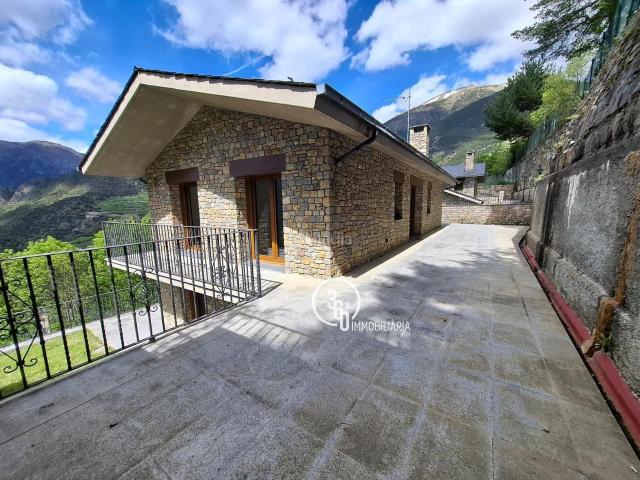 Chalet en venta en Sant Julià de Lòria, Aixirivall Pirineos. Chalet en venta en Aixirivall, 4 dormitorios. Chalets Sant Julià de.