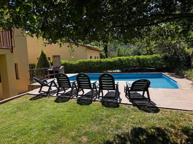 Chalet en venta en Sant Llorenç de la Muga, de 147 m² 5 habitaciones por 441.000