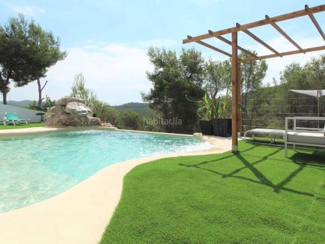 Chalet en venta en Sant Pere de Ribes, Can Lloses Can Marcer. Villa de Inversión con Licencia Turística Rentabilidad Demostrable Abierta Todo el Año. Chalets Sant Pere de.
