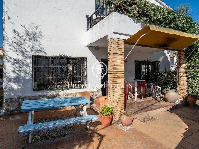 Chalet en venta en Sant Pere de Ribes, de 83 m² 3 habitaciones por 560.000