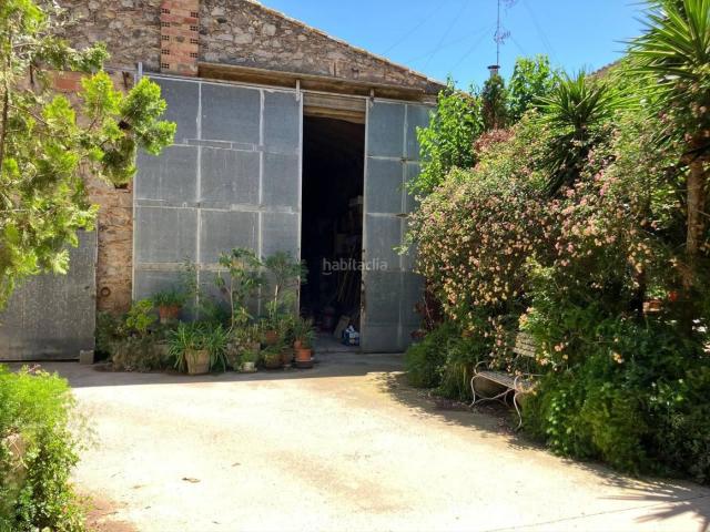 Chalet en venta en Sant Pere Pescador Costa Brava. Masía Pajar en venta en el corazón de Sant Pere Pescador. Chalets Sant Pere.
