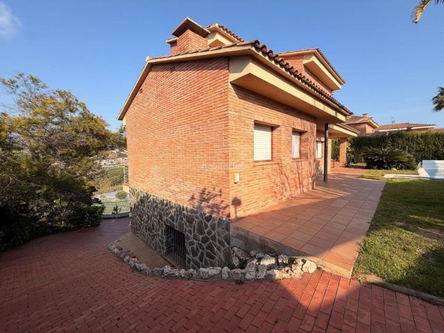Chalet en venta en Sant Pol de Mar, Urbanitzacions. Exclusiva vivienda unifamiliar independiente en Sant Pol de Mar Urbanización Els Jardins de Sant Pol. Chalets Sant Pol de.