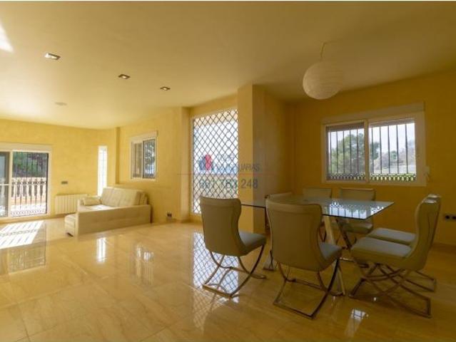 Chalet en Venta en Santomera, Murcia