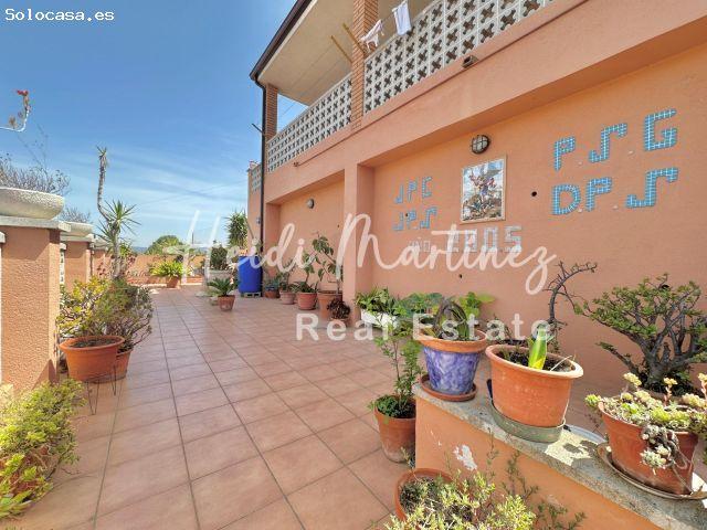 Chalet en Venta en Santa Coloma de Cervelló, Barcelona