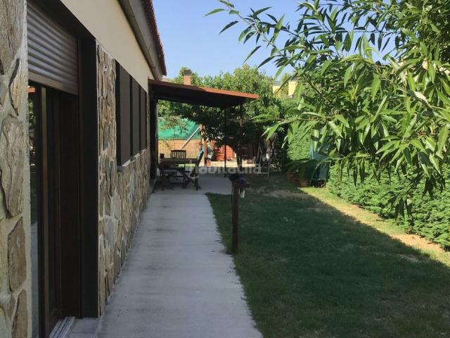 Chalet en venta en Santa Coloma de Farners. EN VENDA! PRECIÓS XALET TOT EN PLANTA BAIXA PARCEL.LA 443 M2. Chalets Santa Coloma de.