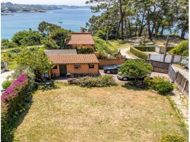 Chalet en Venta en Santa Cruz de Oleiros, A Coruña