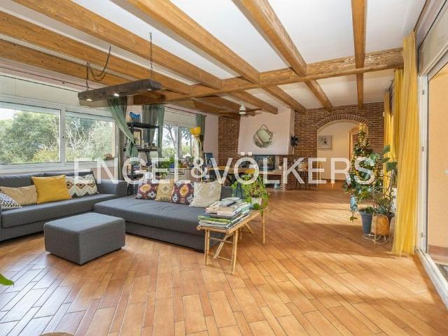 Chalet en venta en Santa Cristina d´Aro, de 215 m² 3 habitaciones por 510.000