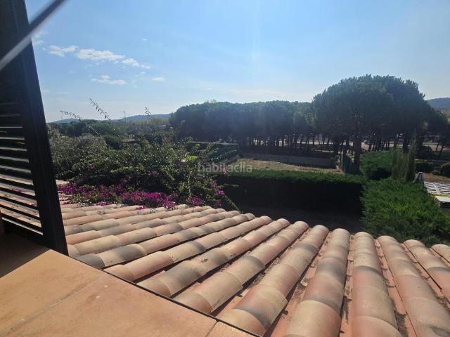 Chalet en venta en Santa Cristina d´Aro, Santa Cristina Poble. MAS PLA CHALET CON JARDÍN TERRENO DE 400 M2. Chalets Santa Cristina.
