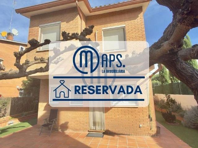 Chalet en venta en Santa Eulàlia de Ronçana, de 235 m² 4 habitaciones por 422.200