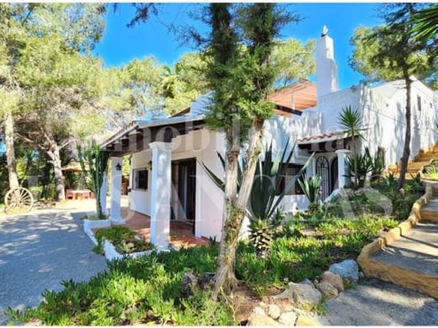 Chalet en venta en Santa Eulalia / Santa Eularia, Ibiza