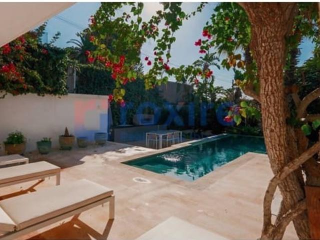 Chalet en venta en Santa Eulalia / Santa Eularia, Ibiza