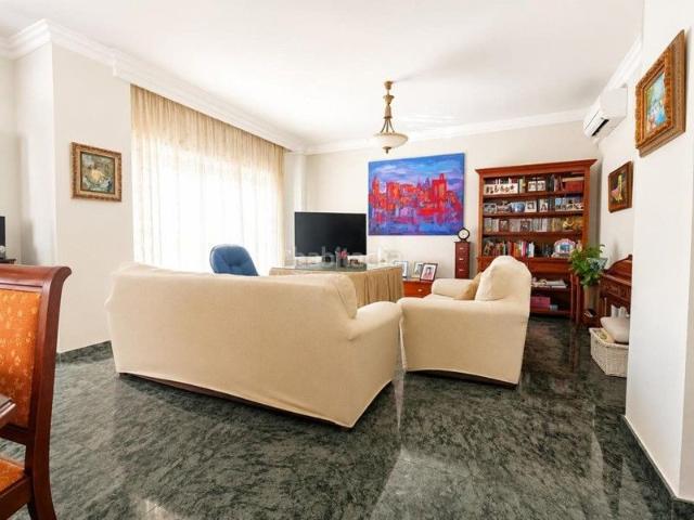 Chalet en venta en Santa Fe. Chalets Santa.