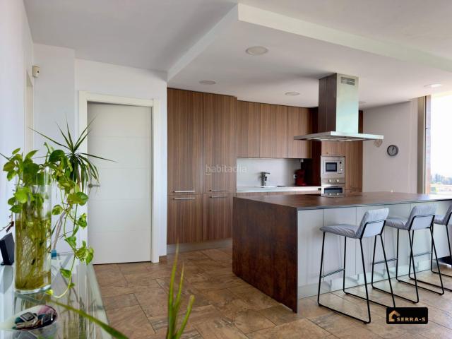 Chalet en venta en Santa Susanna. Impresionante casa con vistas panorámicas únicas, piscina y dos viviendas en una!. Chalets Santa.