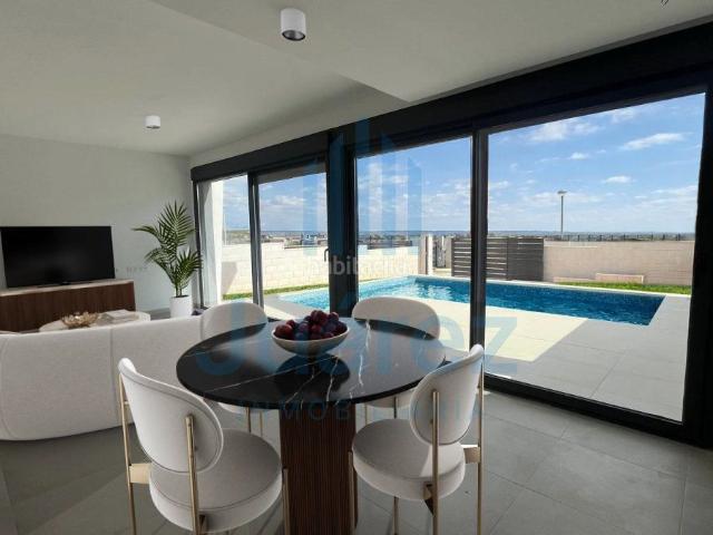 Chalet en venta en Santa Pola, Monte y Mar. Chalet en venta en Gran Alacant, 4 dormitorios. Chalets Santa.