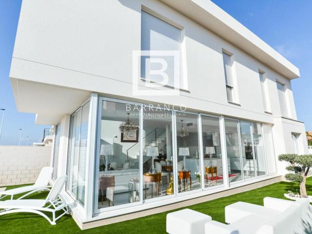 Chalet en venta en Santa Pola, Monte y Mar. Chalet Independiente. Chalets Santa.