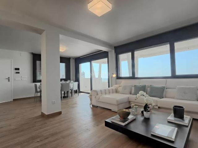 Chalet en venta en Santa Pola, Playa Tamarit Playa Lissa. Espectacular chalet en primera línea de playa. Chalets Santa.