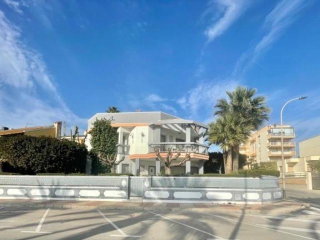 Chalet en venta en Santa Pola, Santiago bernabeu