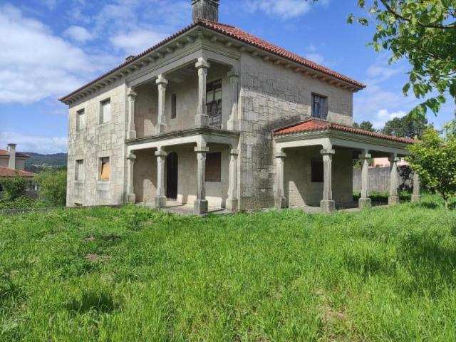 Chalet en venta en Santiago de Compostela, LARAÑO