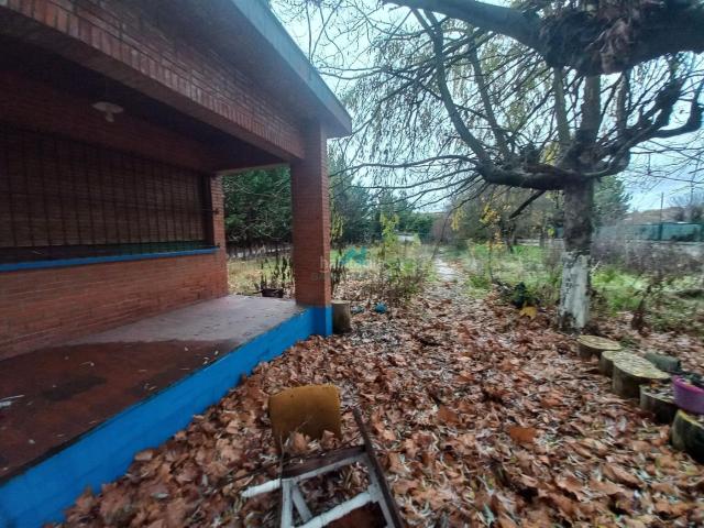 Chalet en venta en Sarracín. Amplio Chalet en Sarracín a Reformar Oportunidad Única. Chalets.