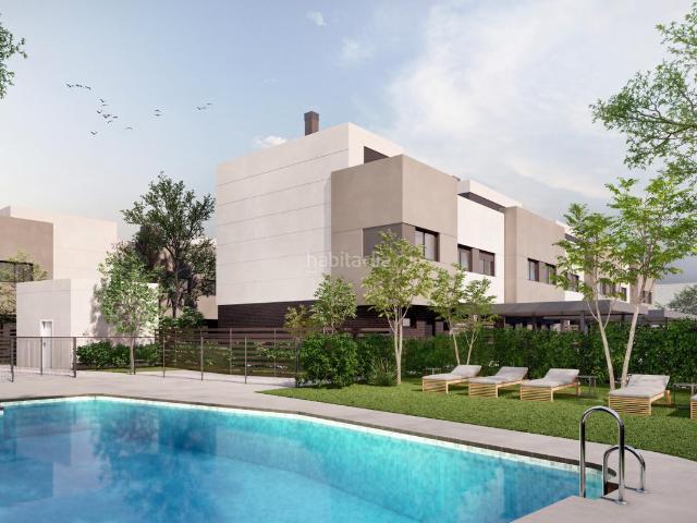 Chalet en venta en Sevilla, Palmas Altas. Chalets.