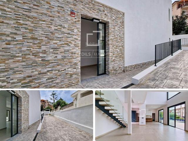 Chalet en venta en Segur de Calafell, Segur de Calafell Nucli Urbà Costa Dorada. Exclusiva villa de obra nueva con diseño contemporáneo, piscina infinity y amplios espacios a pocos minutos del mar.