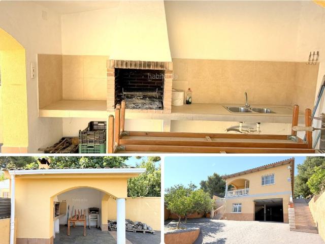 Chalet en venta en Segur de Calafell, Valldemar Montmar Costa Dorada. CHALET INDEPENDIENTE A CUATRO VIENTOS CON ESPECTACULARES VISTAS AL MAR Y A LA MONTAÑA EN VALLDEMAR!. Chalets Segur de.