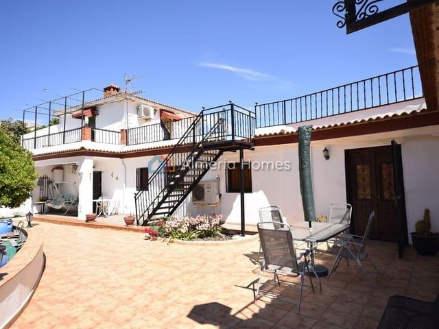 Chalet en venta en Serón, Almería