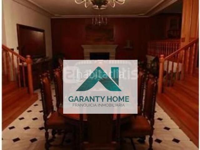 Chalet en venta en Serrada. CASA O CHALET INDEPENDIENTE. Chalets.