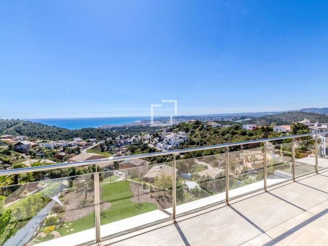 Chalet en venta en Sitges, Levantina Montgavina Quintmar Costa Dorada. Villa de 5 dormitorios en Quintmar, Sitges, con espectaculares vistas al mar. Chalets.