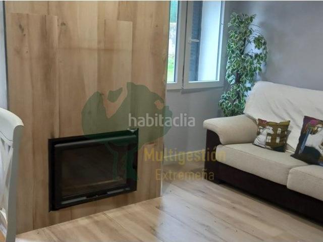 Chalet en venta en Sierra de Fuentes. Chalet reformado de 2 dormitorios en Sierra de Fuentes, Cáceres. Chalets Sierra de.