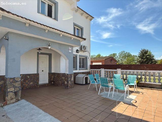 Chalet en Venta en Sils, Girona