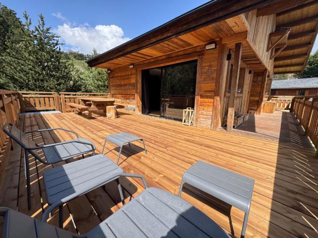 Chalet en venta en St Pierre dels Forcats Pirineos. Chalet d'Exception Ski & Nature. Chalets St Pierre dels.