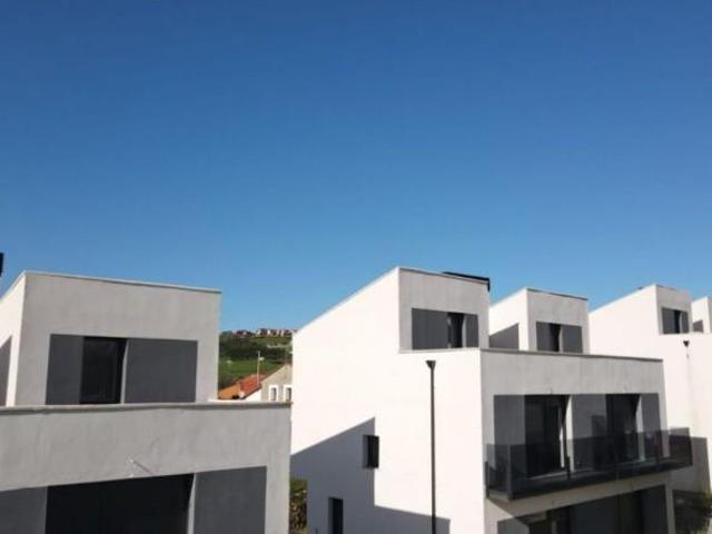 Chalet en venta en Suances, Cortiguera