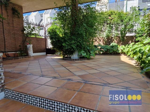 Chalet en venta en Pozuelo de Alarcón, Avenida Europa. Chalet pareado en Pozuelo. Chalets Pozuelo de.