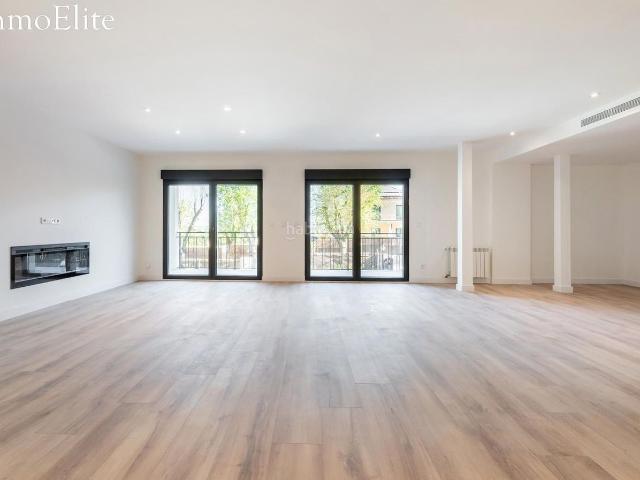 Chalet en venta en Pozuelo de Alarcón, Somosaguas. CHALET DE LUJO A ESTRENAR EN SOMOSAGUAS CON VISTAS PRIVILEGIADAS A MADRID. Chalets Pozuelo de.