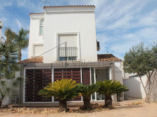 Chalet en venta en Pobla de Vallbona la, La Conarda. Chalet independiente en Maravisa. Chalets Pobla de Vallbona.