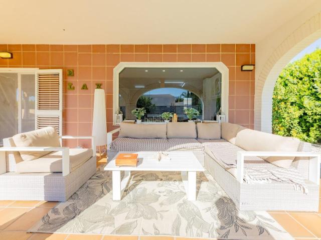 Chalet en venta en Pobla de Vallbona la, La Conarda. Gran Chalet, exclusivo solo para tí y tu familia. Chalets Pobla de Vallbona.