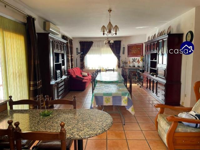 Chalet en venta en Pobla de Vallbona la, Pla dels Aljubs. Chalets Pobla de Vallbona.