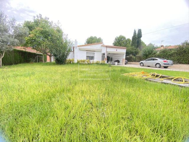 Chalet en venta en Pobla Tornesa la. Chalet Individual en venta en La Pobla Tornesa, 3 dormitorios. Chalets Pobla Tornesa.