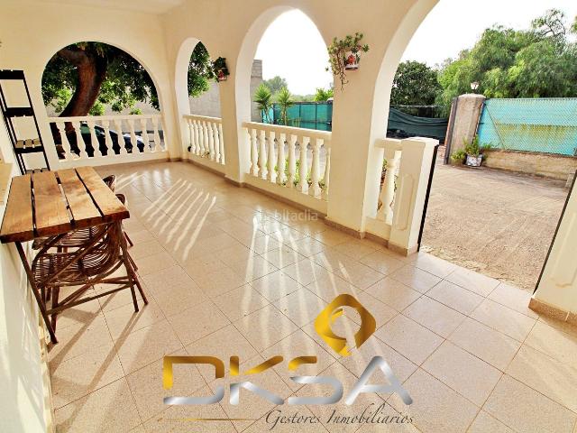 Chalet en venta en Pobla Tornesa la. Chalet rústico con piscina, placas solares y 1.295 m2 de parcela en El Gaidó. Chalets Pobla Tornesa.