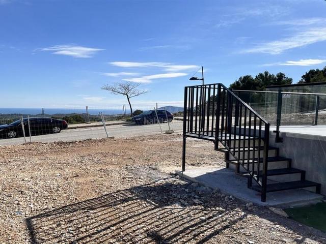 Chalet en venta en Polop. Chalets.