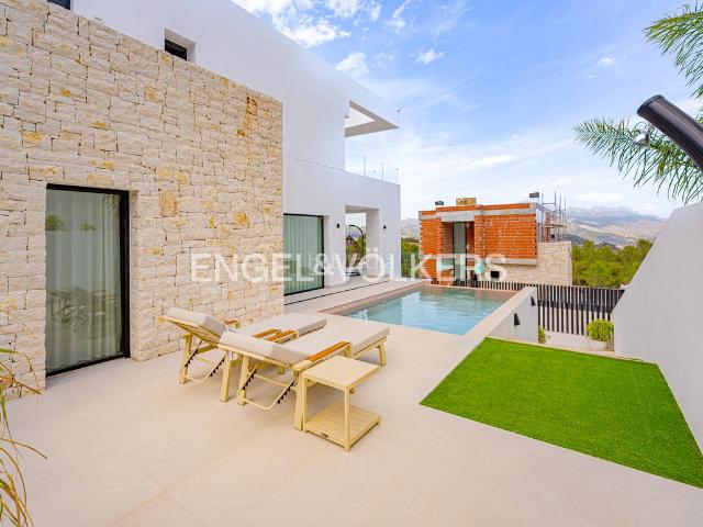 Chalet en venta en Polop, Balcón de Ponoig Polop Paradis Polop Hills. Exclusiva villa de lujo con piscina infinity y vistas panorámicas en Polop. Chalets.