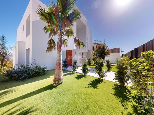 Chalet en venta en Polop, Balcón de Ponoig Polop Paradis Polop Hills. Villa de lujo de nueva construcción en exclusiva urbanización de 6 villas Polop. Chalets.