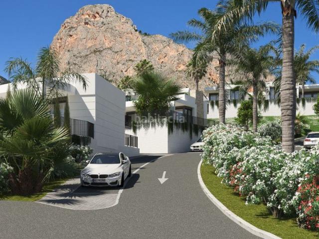 Chalet en venta en Polop, Balcón de Ponoig Polop Paradis Polop Hills. Villa de 3 dormitorios y 2 baños con piscina y jardín en Polop. Chalets.