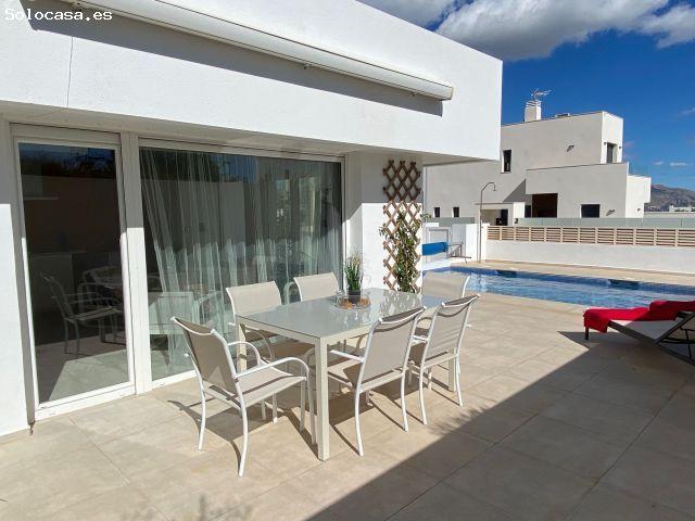 Chalet en Venta en Polop de la Marina, Alicante